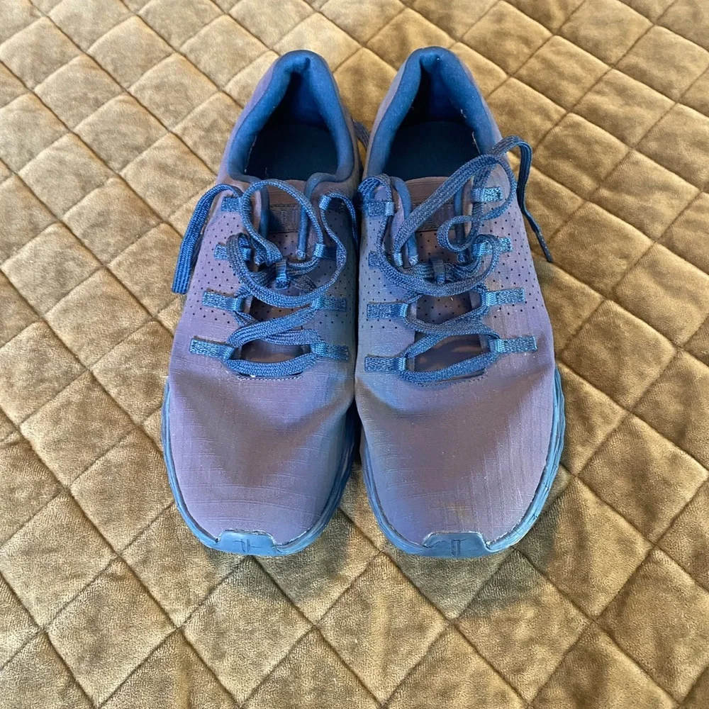 NOBULL Iridescent Sneaker - Picture 5 of 8